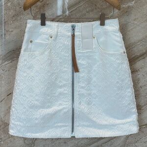 Louis Vuitton Ivory Mini Skirt with Front Zipper